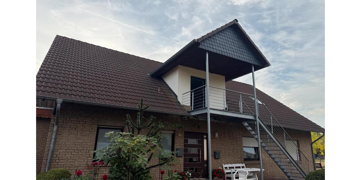 Etagenwohnung Meinersen - 4 Zimmer, 135 m&sup2;, 1.000&euro; | Angebot:27587304