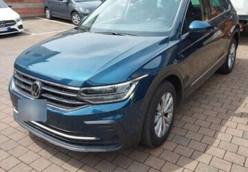 VW Tiguan 99.956 km 23.970 &euro; Helmstedt 38350