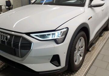 Audi e-tron 27.500 km 35.470 &euro; Helmstedt 38350