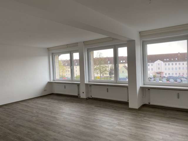 Etagenwohnung Wolfsburg Köhlerberg - 2 Zimmer, 81 m&sup2;, 810&euro; | Angebot:26802068