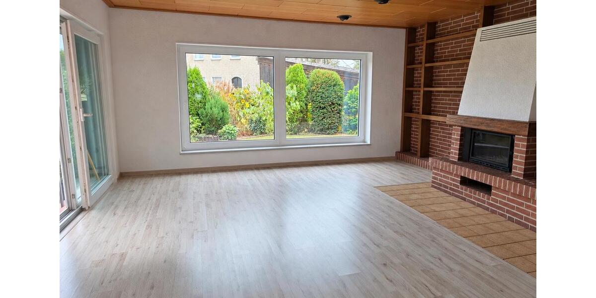 Erdgeschoßwohnung Lehre - 4 Zimmer, 122 m&sup2;, 1.072&euro; | Angebot:27600122