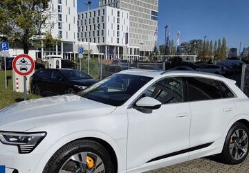 Audi e-tron 98.000 km 31.499 &euro; Wolfsburg 38446