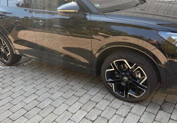 VW Tiguan 16.800 km 51.000 &euro; Wolfsburg 38448