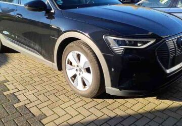 Audi e-tron 42.347 km 27.970 &euro; Helmstedt 38350