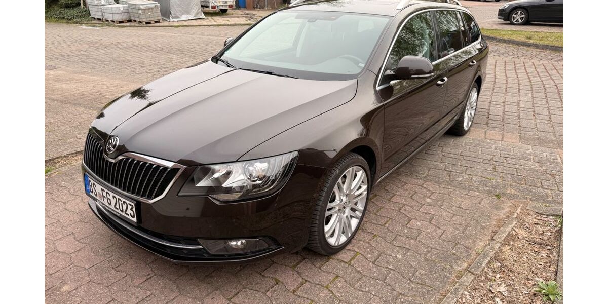 Skoda Superb 215.000 km 7.600 &euro; Wolfsburg 38442