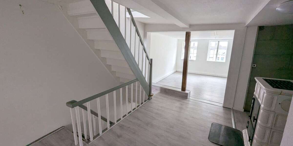 Etagenwohnung Braunschweig - 4 Zimmer, 145 m&sup2;, 1.100&euro; | Angebot:27577678
