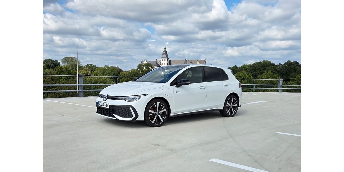 VW Golf 14.000 km 36.100 &euro; Wolfsburg 38440