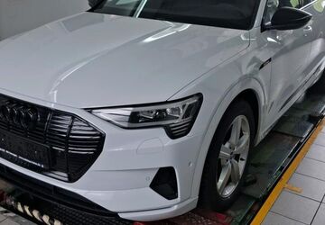 Audi e-tron 14.000 km 30.970 &euro; Helmstedt 38350