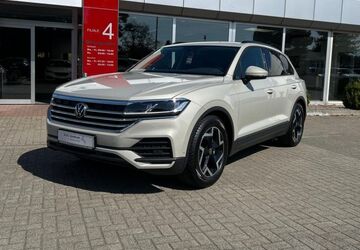 VW Touareg 23.521 km 49.970 &euro; Helmstedt 38350