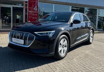 Audi e-tron 35.000 km 28.970 &euro; Helmstedt 38350