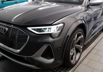 Audi e-tron 53.000 km 41.970 &euro; Helmstedt 38350