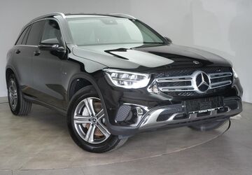 Mercedes-Benz GLC 300 90.000 km 30.990 &euro; Braunschweig 38110