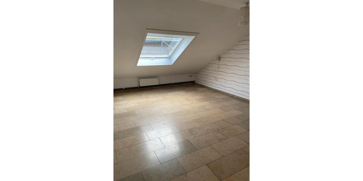 Dachgeschoßwohnung Brome - 4 Zimmer, 130 m&sup2;, 910&euro; | Angebot:27585140