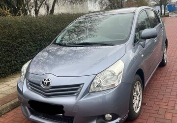 Toyota Verso 230.580 km 3.600 &euro; Braunschweig 38120