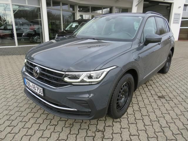 VW Tiguan 64.500 km 25.990 &euro; Wolfsburg 38448
